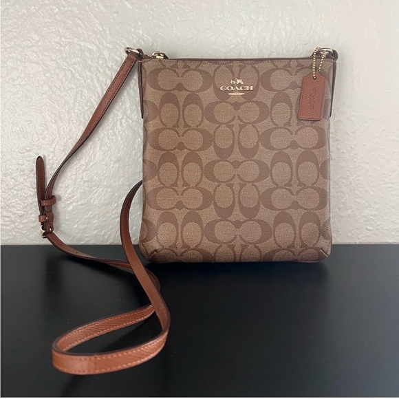 Coach North South Crossbody - Picture 1 of 8